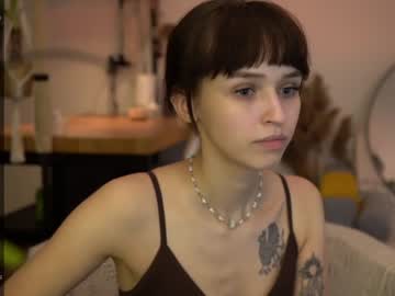 girl
        diruriru cam image #3586881