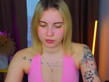 girl
        ginnystar cam image #6350687