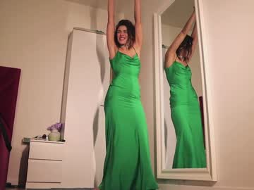 girl
        misslullu cam image #5415029
