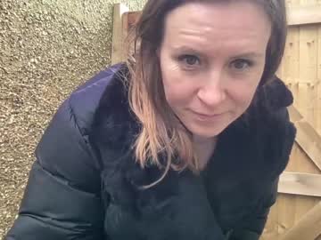 girl
        eatmypie69 cam image #3742948