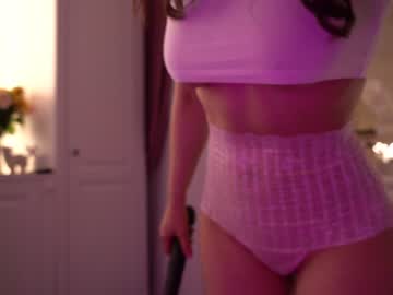girl
        sweety_rinushka_ cam image #2524807
