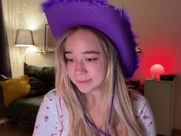 girl
        kristyspiritedaway cam image #5196226