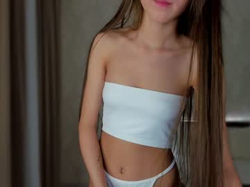 girl
        tadammary cam image #2926777