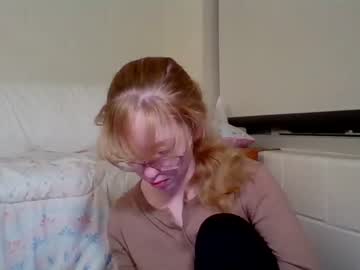 girl
        blonde_katie cam image #3517402