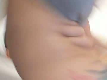 girl
        vanandjuani cam image #6770551