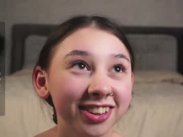 girl
        zarascarlett cam image #5617980