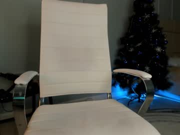 girl
        emma_clarc cam image #3217794