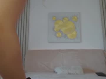 girl
        funny_to_see_you_here cam image #4520113