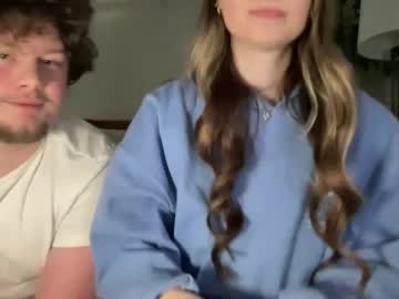 couple
        americanboy481128 cam image #6193677