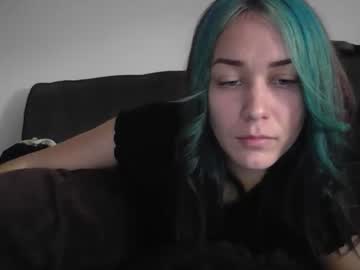 girl
        lovelymel7 cam image #4161851