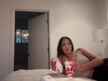 girl
        allystewart cam image #5125541