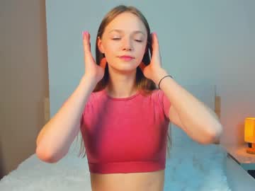 girl
        mia_sea_ cam image #4217544