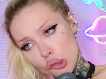 girl
        2badforyou cam image #5351448