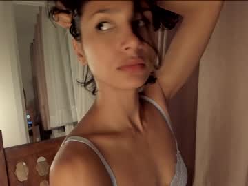 girl
        evatango cam image #292710
