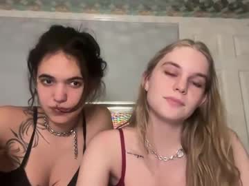 girl
        baddymandy cam image #6613897