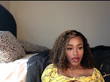girl
        napudi1 cam image #1772899