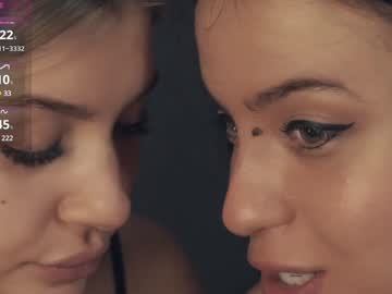 couple
        vivid_girls cam image #5285991