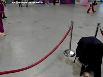 girl
        yourgirlmillie cam image #95838