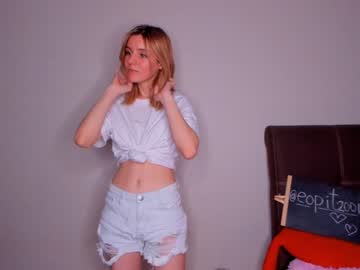 girl
        denisegarcias cam image #863753