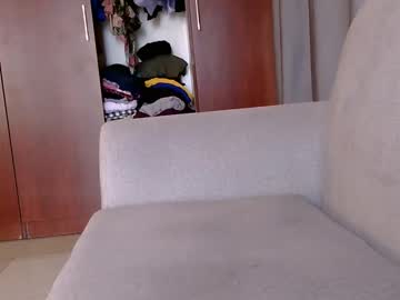girl
        rina986842 cam image #4654185