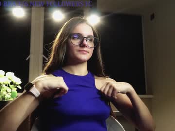 girl
        lorettadunnell cam image #5567039