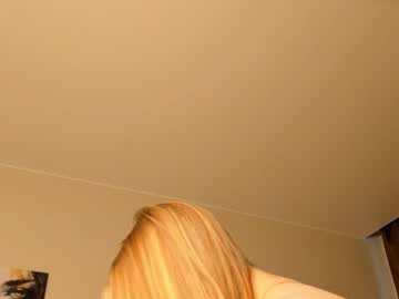 girl
        dawnbullins cam image #6774661