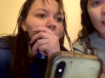 girl
        kylieexoxoxo2432 cam image #3259108