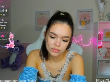 girl
        katiefoxie cam image #5248534