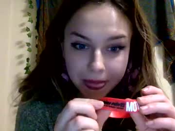 girl
        lillypadgrl cam image #2692823