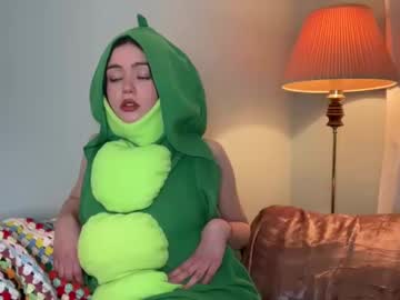 girl
        littlesugarpea cam image #5890388