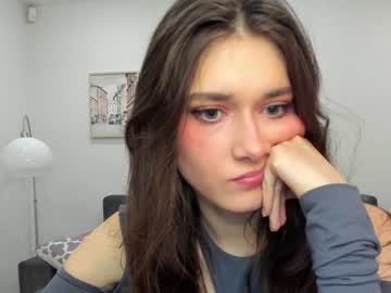 girl
        _wilson__ cam image #2841235