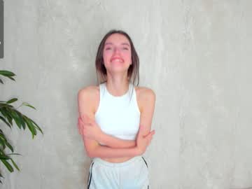 girl
        cutie_ghostie cam image #3537906