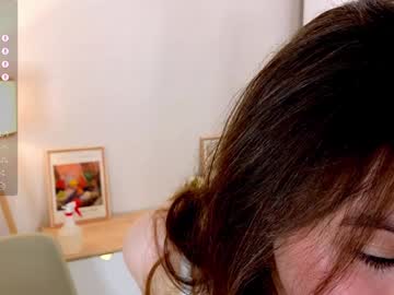 girl
        poopsie_oopsie cam image #5209306