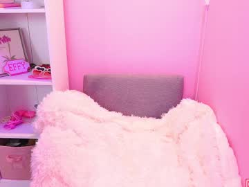girl
        little_effy18_ cam image #6404289