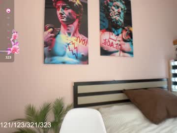 girl
        jollybelle_ cam image #5126451