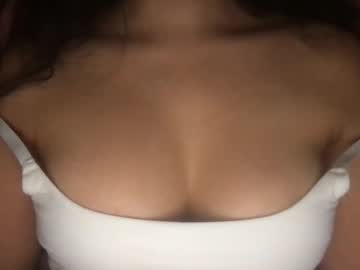 girl
        lailayousef cam image #5621094