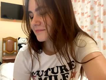 girl
        mia_cutesisa cam image #6870318