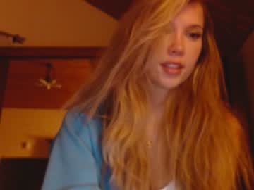girl
        bitter_moon cam image #4207