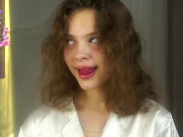 girl
        a_whole_eternity cam image #4530977
