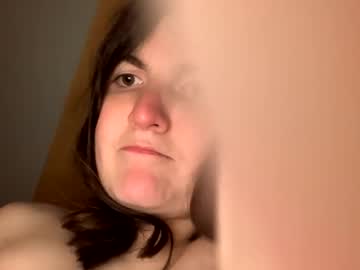 girl
        hotmommy2003 cam image #5855363