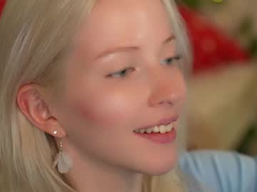 girl
        my_stella cam image #6531939