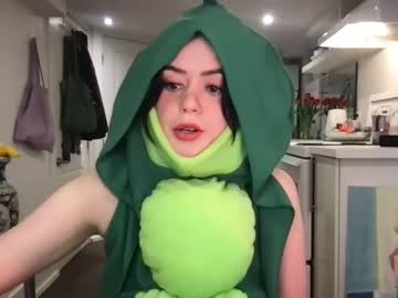 girl
        littlesugarpea cam image #1261907