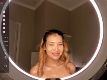 girl
        hee_jeen cam image #2244652