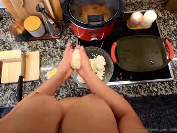 girl
        its_jessi cam image #391335