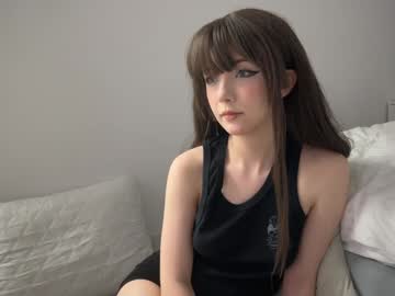 girl
        dreamywings cam image #4523006