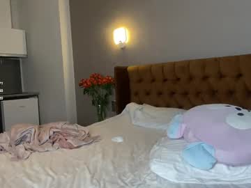 girl
        may_rose_ cam image #6640593