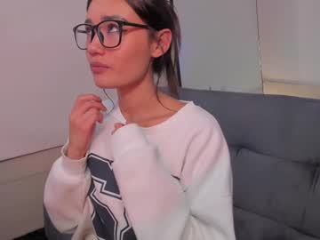 girl
        sam01___ cam image #6411692