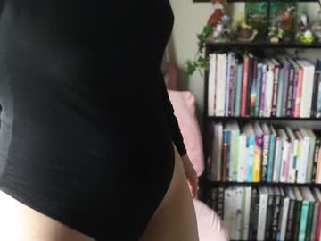 girl
        ellynaomi cam image #6797347