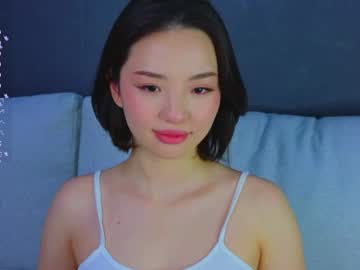 girl
        ji_yon_1 cam image #3543102