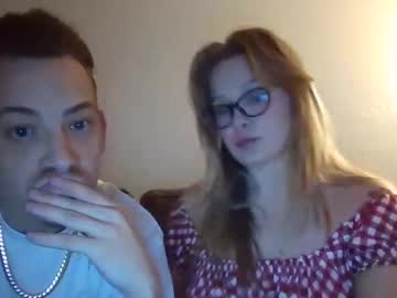 couple
        sexxyasscouple2000 cam image #5892306